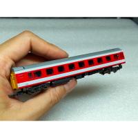 ราคา โมเดลรถไฟไทย N scale โมเดลรถไฟไทยตู้โดยสาร โมเดลรถไฟไทย ตู้โดยสารปรับอากาศ JR สีขาวแดง ราคา ok ทำสีใหม่ จากรถมือสอง (29943413185)