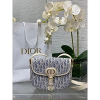 ราคา Dior Bobby Series Crescent Bag ขนาดกลาง สไตล์ Messenger Bag เหมาะสำหรับการใช้งานทุกวันและเดินทาง (49209500499)