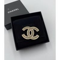 ราคา Like very newww chanel brooch สภาพสวยมากค่า มุกครบ คริสตัลครบ อุปกรณ์ กล่อง ถุงผ้า (5071214680)