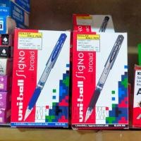ราคา { 1 โหล } UNIBALL SIGNO UM 153 Gel 1.0 mm Pen Black Blue Uni Ball Broad (54152926084)