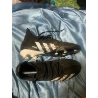 ราคา รองเท้าฟุตบอลมือสอง สตั๊ด Adidas predeter ขนาด42/265 สภาพดีปุ่มยังหนา ไม่ปริไม่เปิด ข้อไม่ย้วยยังแน่น (24222473206)