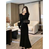 ราคา เดรสผ้าร่องสีดำ แขนยาวคอกลม (48203295747)