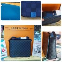 ราคา LV District Blue Neon Graphite PM Graphite (3229762854)
