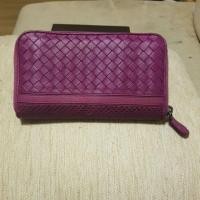 ราคา กระเป๋าสตางค์ Bottega Veneta snakeskin zip around wallet แท้100% (1365534947)