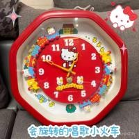 ราคา Hello Kitty น่ารักแปดเหลี่ยมนาฬิกาแขวนรถไฟขนาดเล็กหมุนของเล่นนาฬิกาของเล่นสร้างสรรค์ (44504839817)