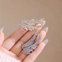 ราคา เข็มกลัดขนนกมีปีก - หรูหรา, โดดเด่น, ใช้ได้ทั้งชายและหญิง, เข็มกลัดติดปกเสื้อ, เครื่องประดับสูท, ดอกไม้ติดอก (41979686789)