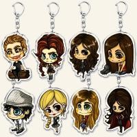 ราคา The Vampire Diaries พวงกุญแจ Vampire Diary Chibi อะคริลิค Mica Damon Stefan เอเลน่า Gilbert Klaus ของขวัญอุปกรณ์เสริม (52408738246)