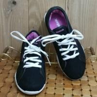 ราคา รองเท้าผ้าใบ Reebok สินค้ามือสองของแท้ (1110839601)
