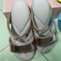 ราคา รองเท้าโซฟา shuberry sz.42 (1384972242)