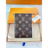 ราคา lv monogram passport cover (25281600020)