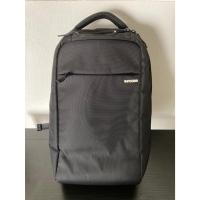 ราคา กระเป๋า incase มือสอง สภาพใหม่ (43351971185)