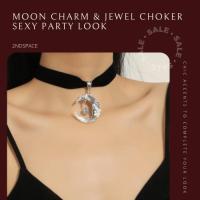 ราคา SALEโช้คเกอร์กำมะหยี่สุด Sexyจี้รูปพระจันทร์✨Limited Moon Charm Choker✨❤️พร้อมส่งนะค้า (18742908938)