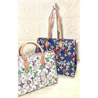 ราคา กระเป๋าสะพายข้าง Lv On-The-Go ขนาดฐาน12และ15นิ้ว ลายสวยๆ (28753517245)
