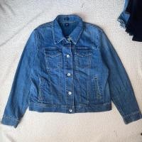 ราคา เสื้อแจ็คเก็ตยีนส์ GAP jacket denim (อก44) มือสอง (27836288966)