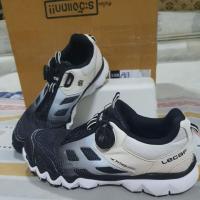 ราคา Lecaf รองเท้าผ้าใบมือสอง size:36.5/23.5 cm sale!!! #06 (24525015051)