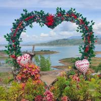 ราคา 1.5 m/4.9ft Love Heart ฉากหลัง Arch PVC หลอดดอกไม้หัวใจบอลลูน Arch สําหรับ Baby Shower Baptism งานแต่งงานวันเกิด DIY Deco (51151024101)