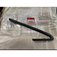 ราคา ยางรองกระจกหูช้าง หน้า HONDA CIVIC FD ปี2006-2011 แท้ศูนย์ (27928526629)