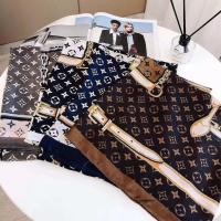 ราคา ผ้าพันคอ ผ้าคลุมไหล่ Lv 4 สีส่งจากไทย แบรนด์เนม ป้ายแบรนด์ LVขนาด170×80cm.สวย หรู ผ้า silk satin (17462830297)