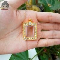 ราคา กรอบพระชุบทองล้อมเพชร | ใส่พระสมเด็จปากน้ำเล็ก | กว้าง1.7*สูง2.2ซม.(ขนาดจอกระจก) (22548072813)