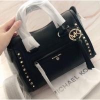 ราคา Michael kors Carine studded Pebble Leather satchel (10688443485)
