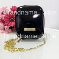 ราคา แท้ Mac cosmetic bag สีดำหนังแก้ว พร้อมโซ่สีทอง (17683028790)
