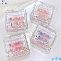ราคา PIVOT 12 ชิ้น/เซ็ตเด็กเล็บปลอม,ดอกไม้ Bowknot เด็กการ์ตูนเล็บปลอม,พร้อมกล่องสั้นสแควร์รูปเล็บอุปกรณ์ Love Heart เด็กเล็บปลอม Extension ของขวัญ (54809011391)