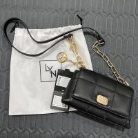 ราคา กระเป๋า LYN แท้ 100% ซื้อจาก shop สภาพดี (17075357380)