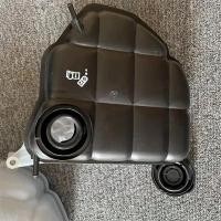 ราคา AASS-Radiator Expansion Tank 3W0121403D For Bentley Continental Flying Spur 04-06 (53153785243)