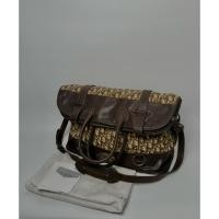 ราคา กระเป๋าสะพาย Dior Diorissimo travel bag สวยมาก สีน้ำตาล มือสองฃองของแท้ (50500952470)