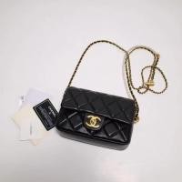 ราคา CHANELS Mini Classic Rhombus Flap Bag ใหม่ล่าสุด ออกแบบด้วยจี้โซ่สีทองและปุ่ม ปรับสายรัดไหล่ได้ พร้อมใช้งานเป็นกระเป๋าถือ ขนาดพอดีมือ (43379382673)