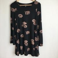 ราคา Forever21 มินิเดรสแขนยาว ผ้านิ่มมาก ใส่สบาย sizeS อก32-33” ยาว32” ราคา250 บาท (1303442837)