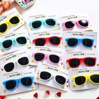 ราคา ของขวัญวันวาเลนไทน์สําหรับเด็ก- การ์ดวาเลนไทน์ 12 แพ็คพร้อมแว่นกันแดด-วาเลนไทน์แว่นกันแดดโปรดปรานสําหรับชายหญิง, ของขวัญแลกเปลี่ยนวาเลนไทน์, ปาร์ตี้ห้องเรียนวาเลน (46157425156)