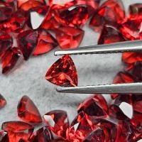 ราคา สามเหลี่ยม 5มิล 1เม็ด‘ พลอยแท้ โกเมน Natural Garnet พลอย พลอยโกเมน โกเมนแท้ พลอยดิบ พลอยธรรมชาติ พลอยแดง พลอยสวย Gems (29736544111)