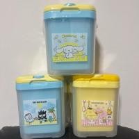 ราคา กระติกน้ำใส่เครื่องดื่มเย็นและน้ำแข็ง ลายการ์ตูน SANRIO ขนาด 2 ลิตร มีหูหิ้ว ของแท้พร้อมส่ง!!! (28077247801)