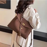 ราคา Frosted Leather Large-Capacity Commuter Portable One-Shoulder Messenger Tote Bag (47158669568)
