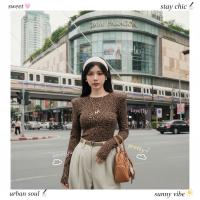 ราคา ꕥCatalog Fashionꕥ เสื้อครอปแขนยาว คอกลม ลายเสือดาวเล็ก ผ้ายืด มีไซส์ (26721015831)