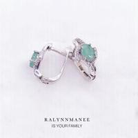 ราคา N6420 ต่างหูมรกตแท้ ( Natural Emerald ) แบบอิงลิชล็อค ตัวเรือนเงินแท้ 925 ชุบทองคำขาว (19125235738)