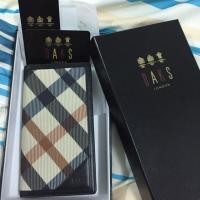 ราคา กระเป๋าสตางค์ Daks London แท้ ของแม่ค้าเอง (1200073367)
