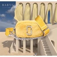 ราคา พร้อมส่ง Marc Jacobs The Plush Snapshot ขนเฟอร์นุ่มนิ่ม น่ารักมุ้งมิ้งมาก yellow color (16120299441)