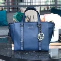 ราคา แท้ กระเป๋า Guess มือสอง แท้จากช้อป (2352521461)