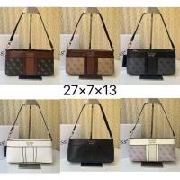 ราคา กระเป๋าพิมพ์ลายแฟชั่นสำหรับสตรี แบบถือง่ายจากแบรนด์ GUESS (52259007838)