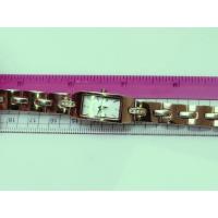 ราคา นาฬิกา Vintage มือสองญี่ปุ่น DKNY ระบบ QUARTZ ผู้หญิง ทรงสี่เหลี่ยม กรอบทอง หน้าขาว หน้าปัด 15มม ตัวเรือนสแตนเลส (27434079097)