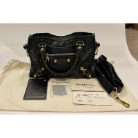 ราคา Balenciaga Mini City สีดำหมุดทองใหญ่ แท้ % พร้อมอปก (23780270822)