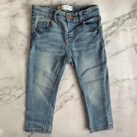 ราคา กางเกงยีนส์เด็ก Zara แท้ (มือสอง) (4859552452)
