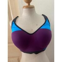 ราคา มือ 2 สปอร์ตบรา สาวตัวเล็กอกโต VSX Sport Victoria's Secret Sports Bra 32DDD (22241365622)