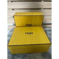 ราคา กล่องFENDI 13x10x5นิ้ว แท้มือสอง(มีตำหนิ) (24809452523)