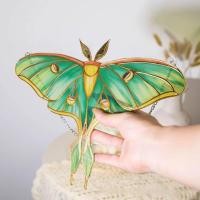 ราคา Light Catching Butterfly Sun Bloom Suncatcher Ideal Gift Luna Moth Suncatcher Fade Resistance for Gardeners, Porch, Garden (57959314069)
