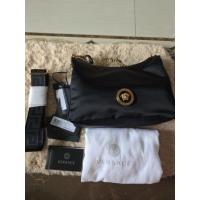 ราคา New Versace % แท้ Icon crossbody bag (28237848724)