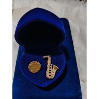 ราคา เข็มกลัดแซกโซโฟนทอง (Saxophone Lapel Pin)งานตู้ญี่ปุ่นมือสอง (41503581682)