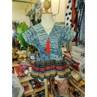 ราคา เสื้อชายระบายผ้ากัดลายเขียนเทียนแต่งพู่ม้ง (20614691628)